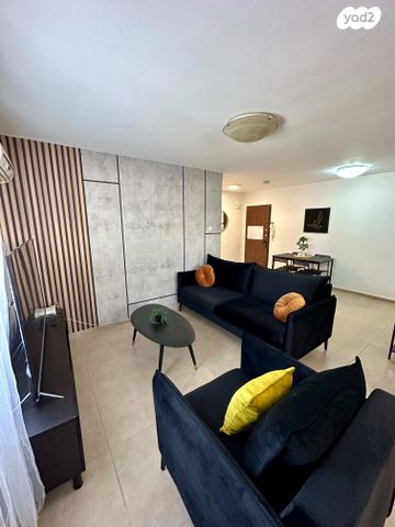 דרך המשחררים 27