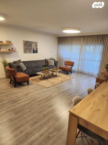 יהושע רבינוביץ 53