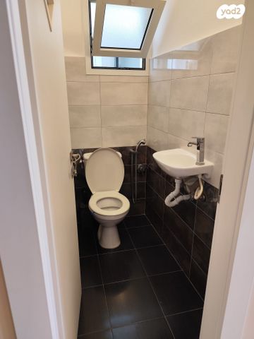 מבוא הסיפן 10