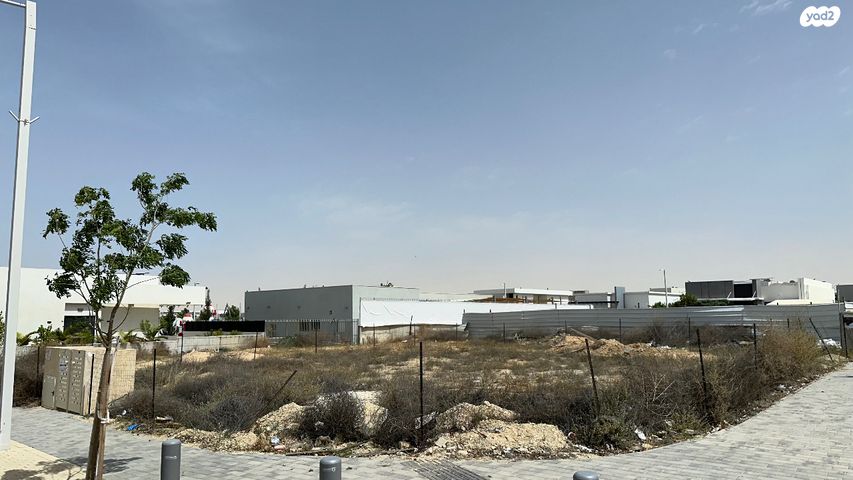 אדלה עאזר כדן 2