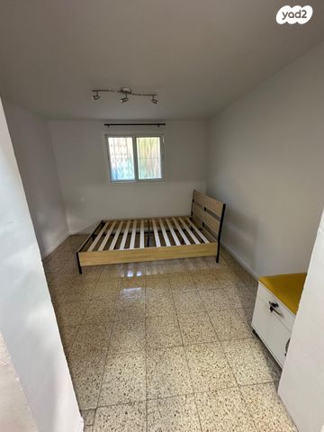 בית פרטי/ קוטג', גיל 65, נווה עמל, הרצליה