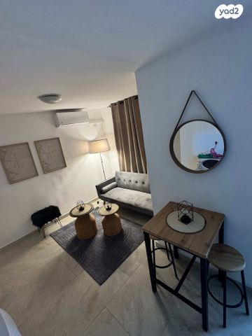 רחבת עשהאל 45