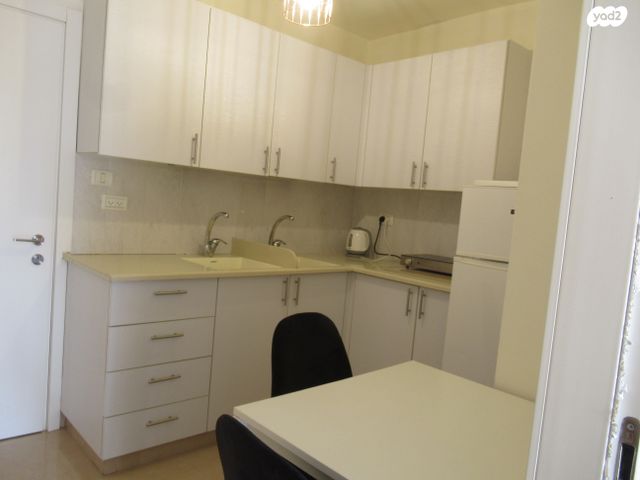 יוסף צבי הערץ 37