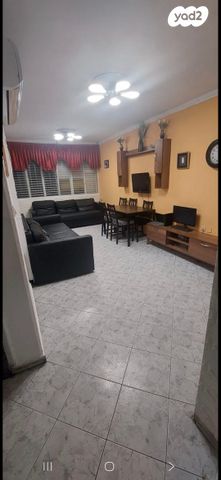 דירה, הרימון 14, מנחם בגין, עכו