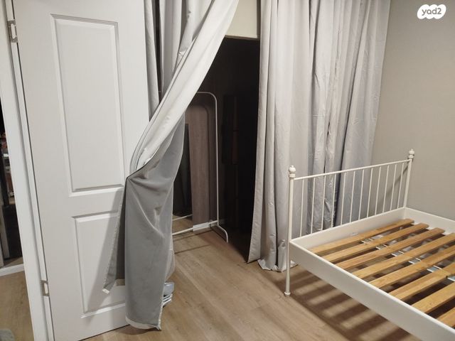 פלח הרימון 214