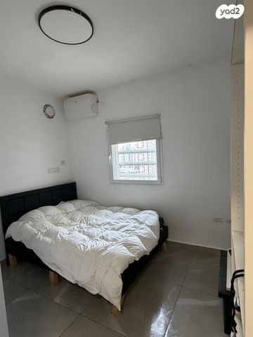 עוזי חיטמן 3