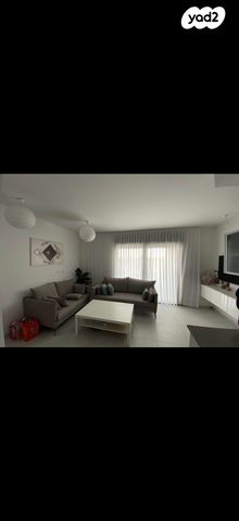 מרים בן פורת 3