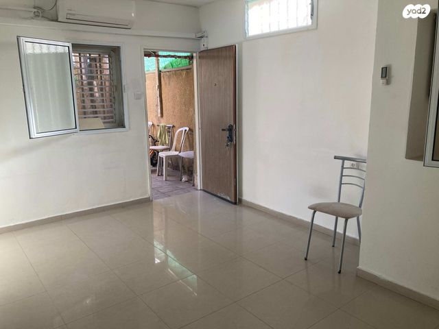 דירה, וייצמן 41, עמידר, בת ים