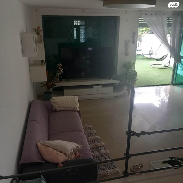 קדושי מצרים 15