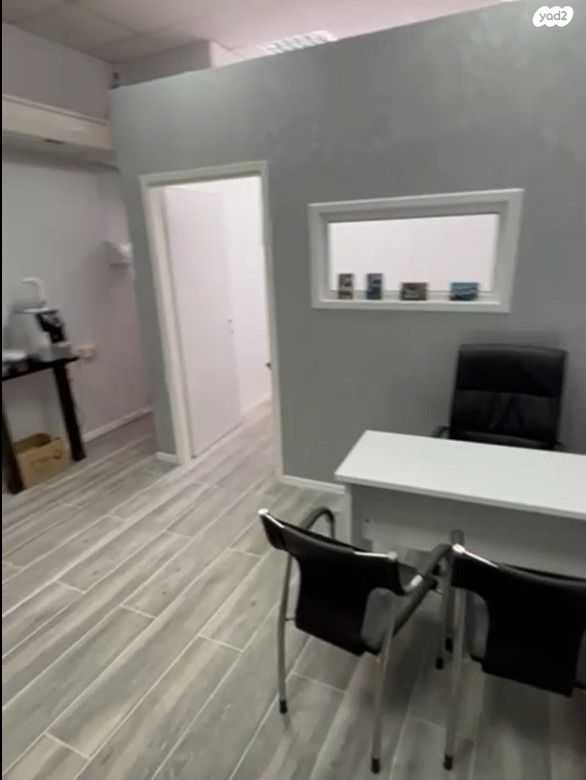 דוד סחרוב 17