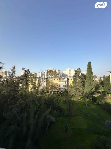 שדרות ג'יימס דה רוטשילד 