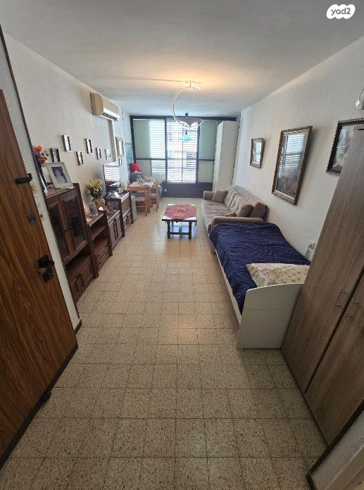 דירה, מנדלי מוכר ספרים 12, לב העיר, בת ים