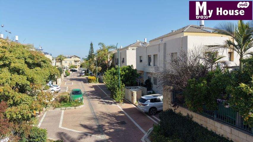 גדרה הצעירה