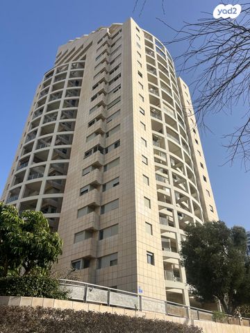 הגוש הגדול, רמת אביב החדשה, נופי ים