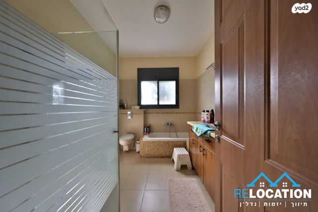 בית פרטי/ קוטג', פייר אוגוסט רנואר, גבעת טל, קרית אתא