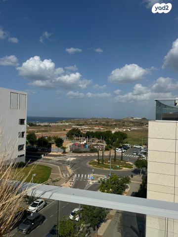 הגוש הגדול, רמת אביב החדשה, נופי ים