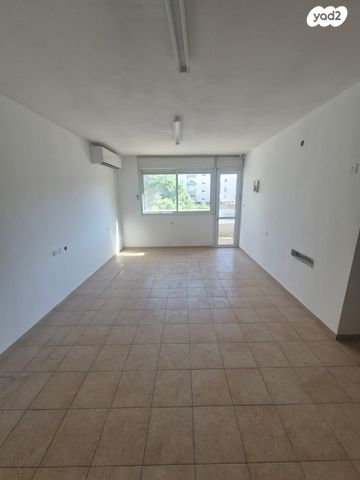 דרך זאב ז'בוטינסקי 117