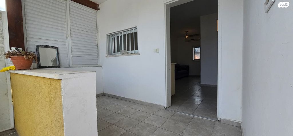 שיכוני המזרח