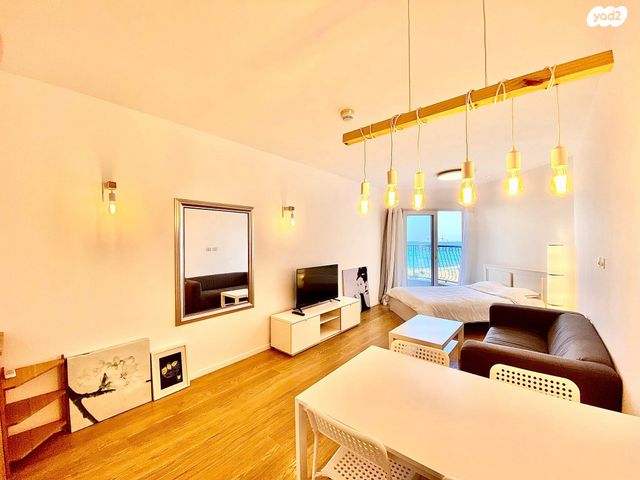 שדרות רחבעם זאבי 1