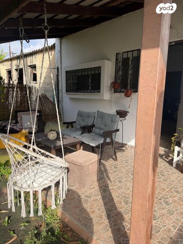 שיכוני המזרח