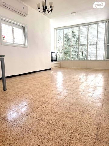 ארלוזורוב 48