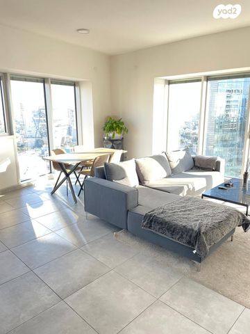 דרך מנחם בגין 150