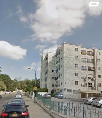 גבעת הורדים, רסקו