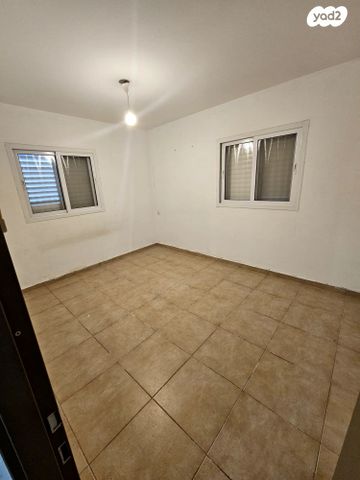 דירה, שדרות גת 100, הקוממיות, קרית גת