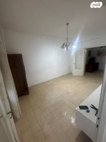 דרך יד לבנים 66