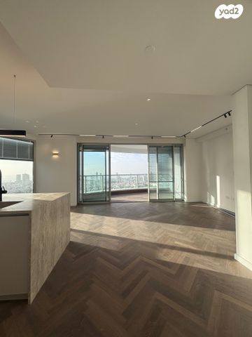 גרציאני יצחק 10