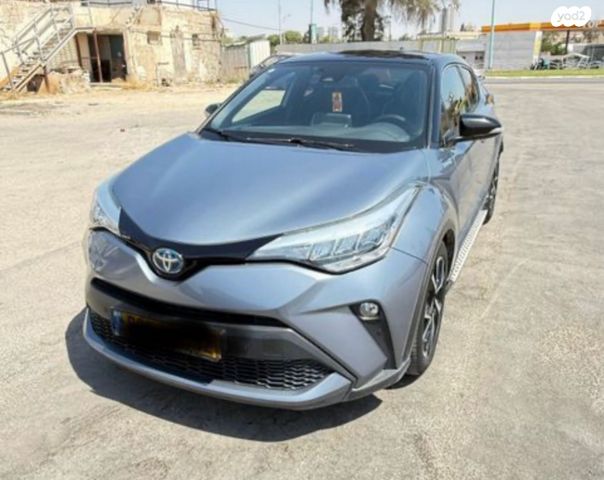 מודעת רכב טויוטה C-HR