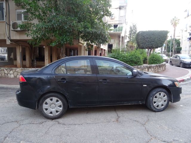 מודעת רכב מיצובישי לנסר