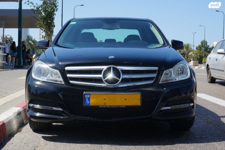 מודעת רכב מרצדס-בנץ C-class