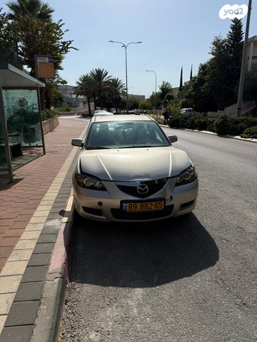 מודעת רכב מאזדה 3