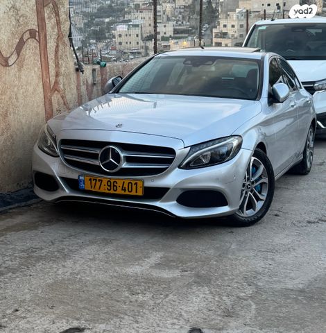 מודעת רכב מרצדס-בנץ C-class