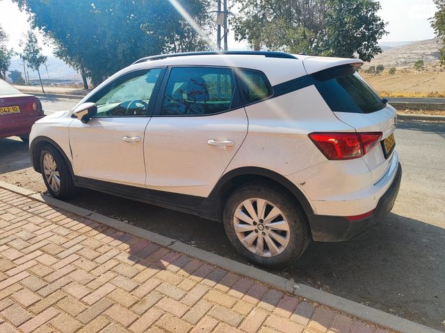 מודעת רכב סיאט ארונה