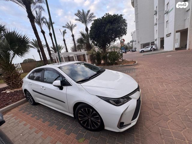 מודעת רכב טויוטה קורולה