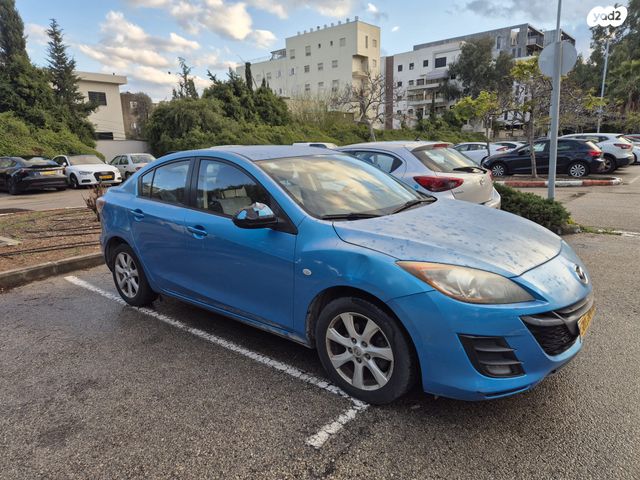 מודעת רכב מאזדה 3