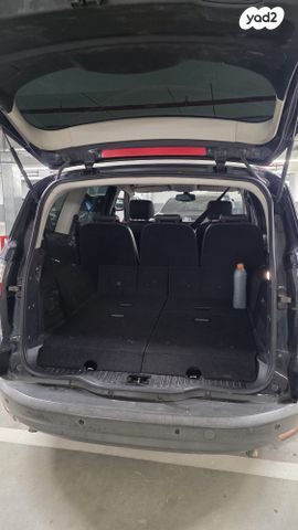 מודעת רכב פורד S-מקס