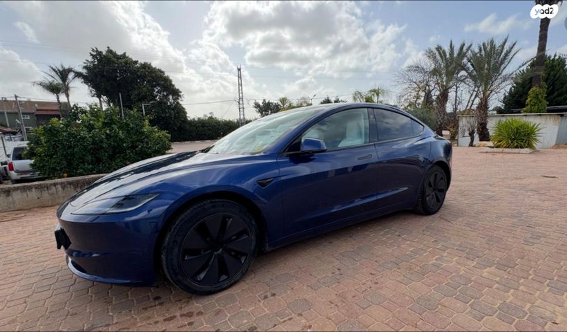 מודעת רכב טסלה מודל 3