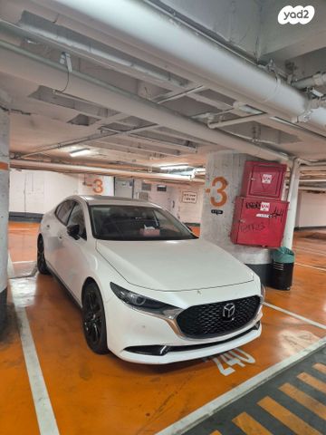 מודעת רכב מאזדה 3
