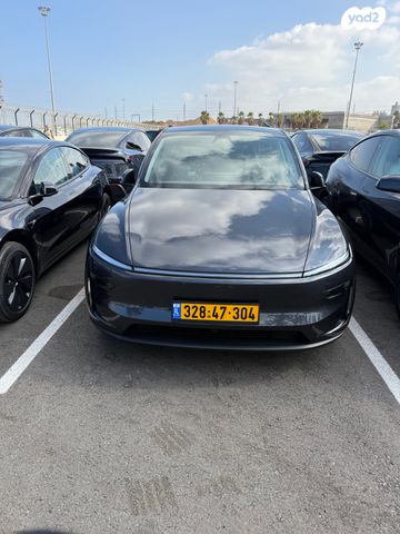 מודעת רכב טסלה מודל Y