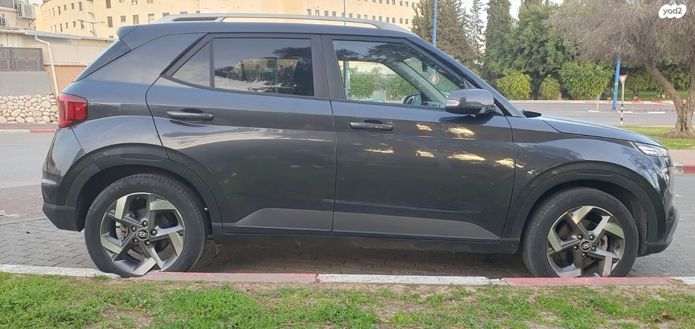 מודעת רכב יונדאי וניו