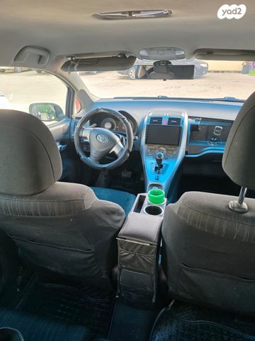 מודעת רכב טויוטה אוריס