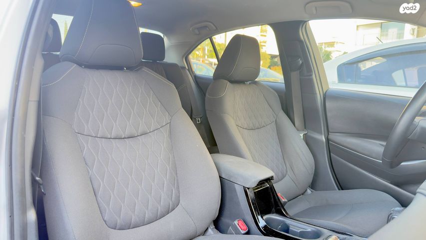 מודעת רכב טויוטה קורולה