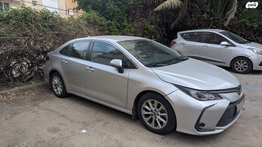 מודעת רכב טויוטה קורולה