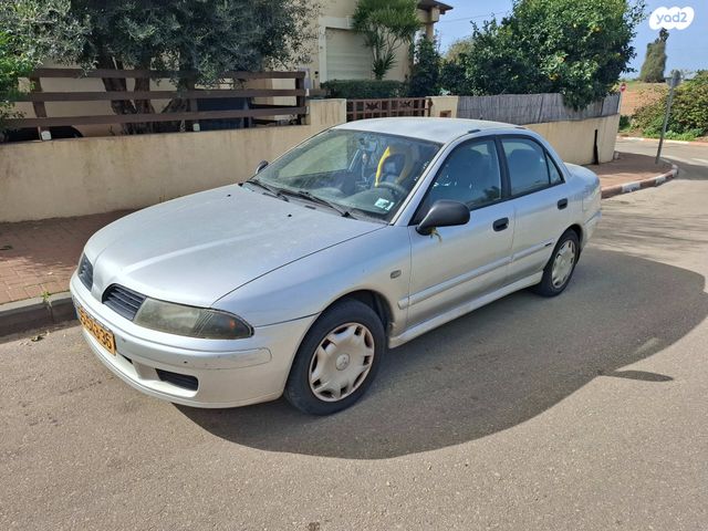 מודעת רכב מיצובישי כריזמה