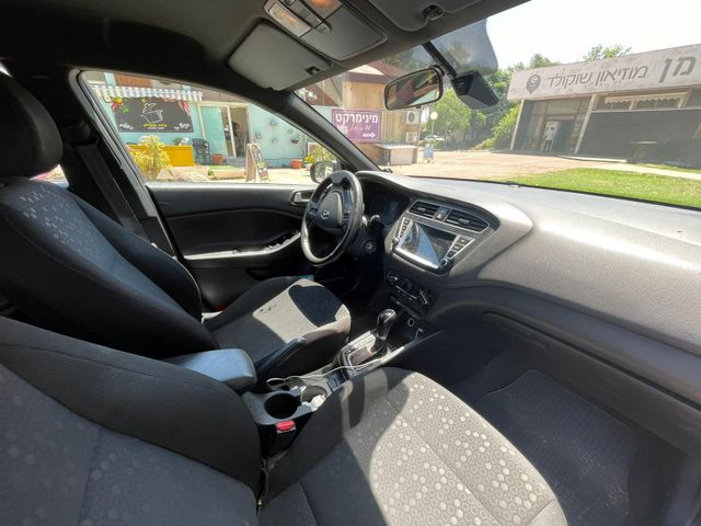 מודעת רכב יונדאי i20