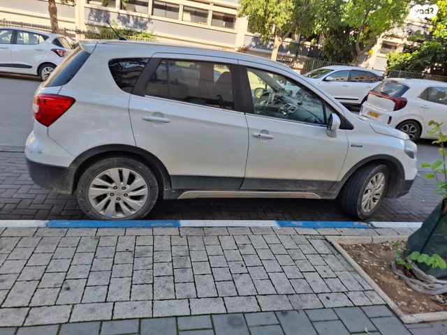 מודעת רכב סוזוקי קרוסאובר