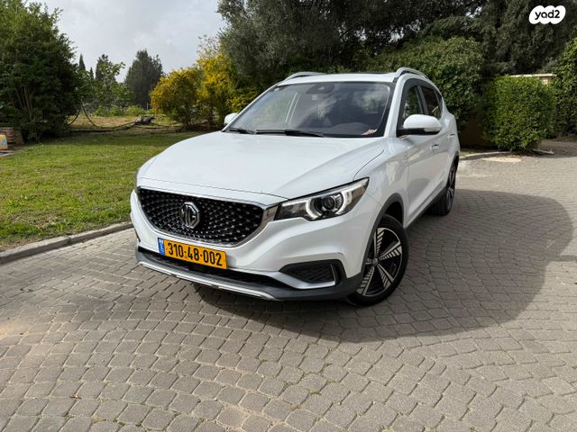 מודעת רכב אם ג'י ZS